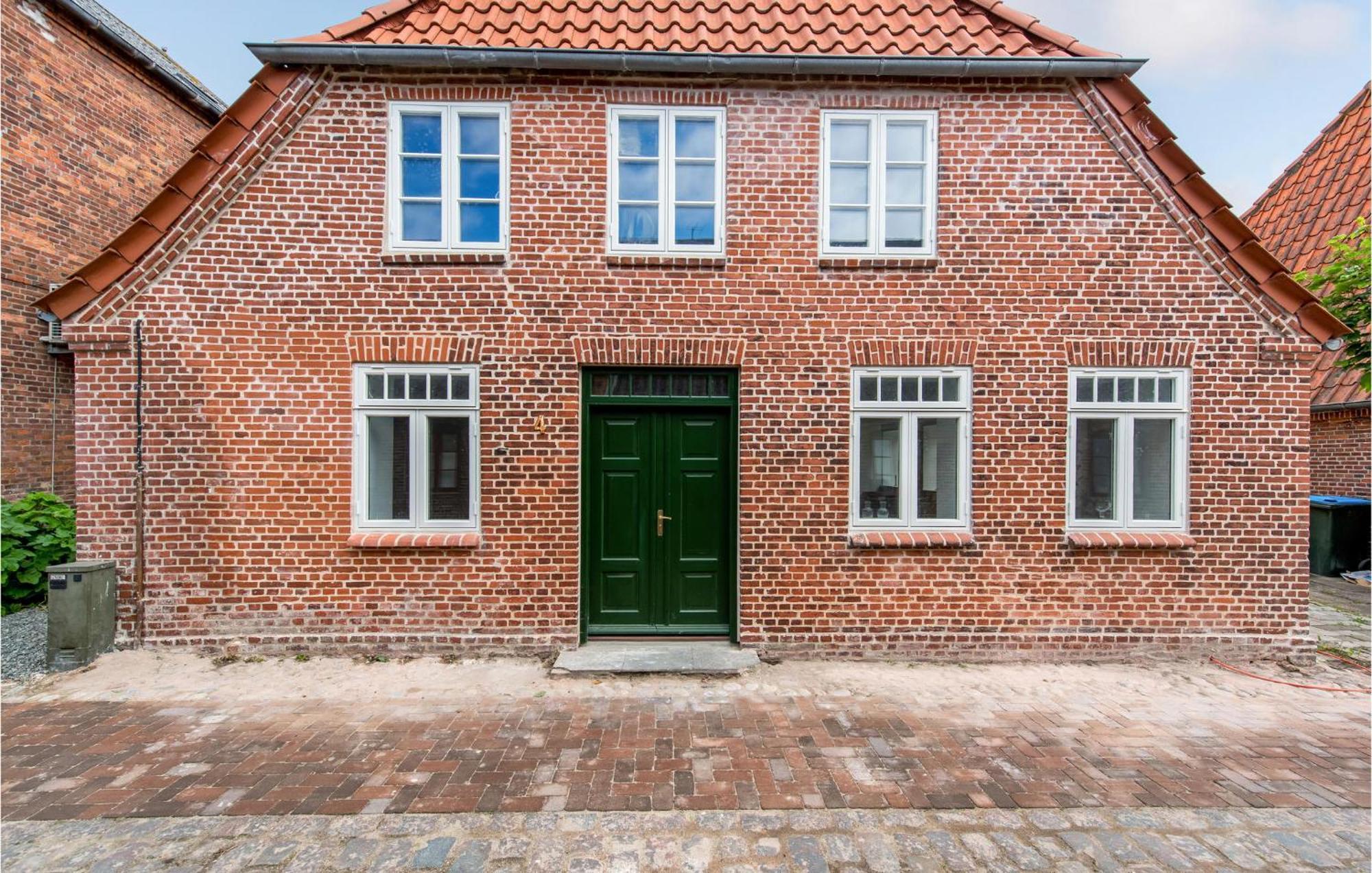 Pet Friendly Home In Hojer With Kitchen Exterior foto